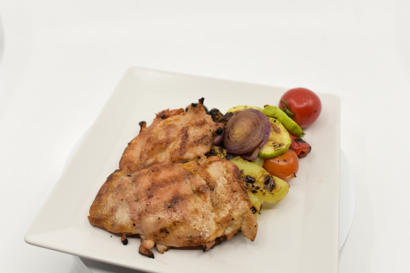 Pulpe de pui dezosate la grătar / Grilled boneless chicken legs(fără garnitură)