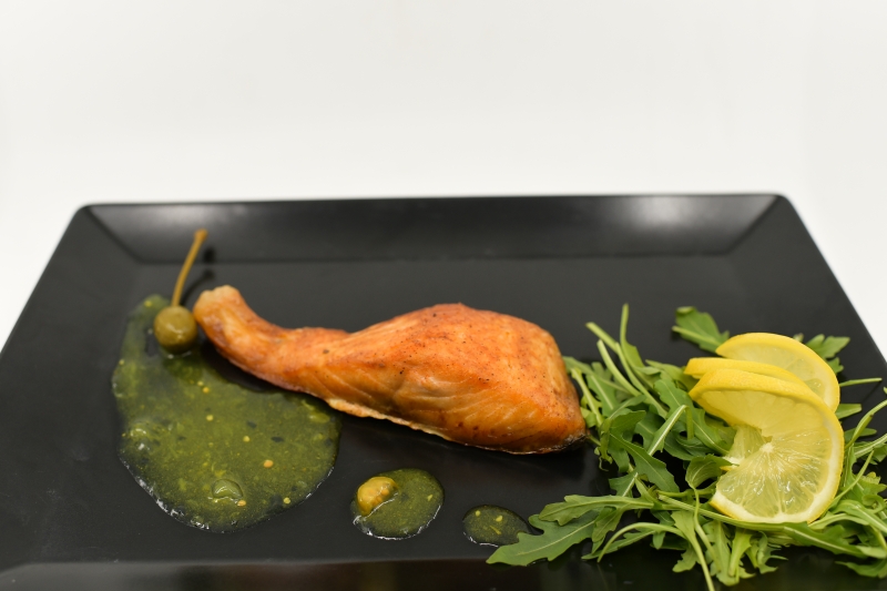 Somon la cuptor / Baked salmon (fără garnitură)